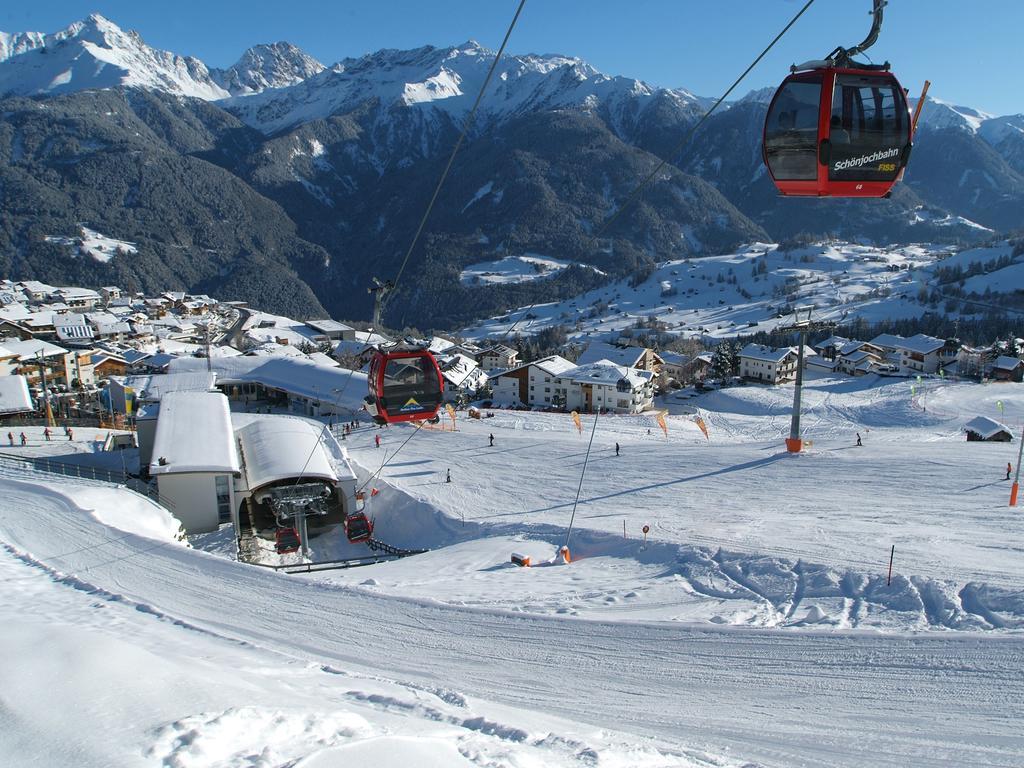 Hotel Röck Garni Fiss Exteriör bild
